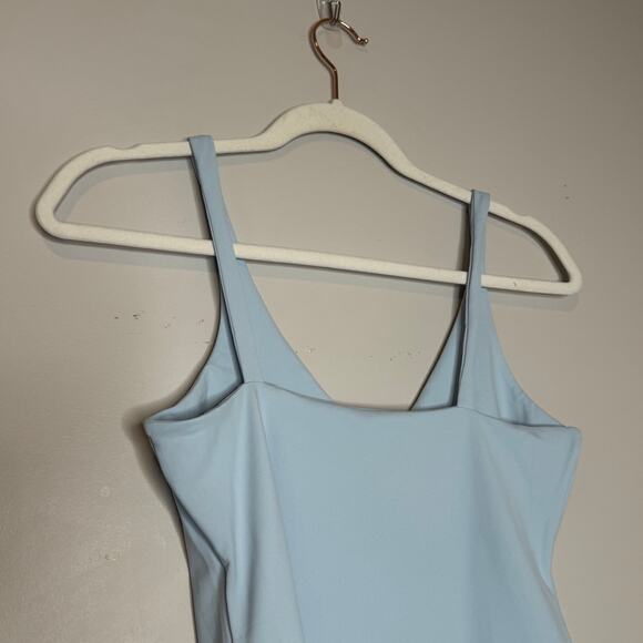 Susana Monaco Blue Hydrangea V-Neck Stretch Tank Top NWT Women’s Size Small - Picture 5 of 8